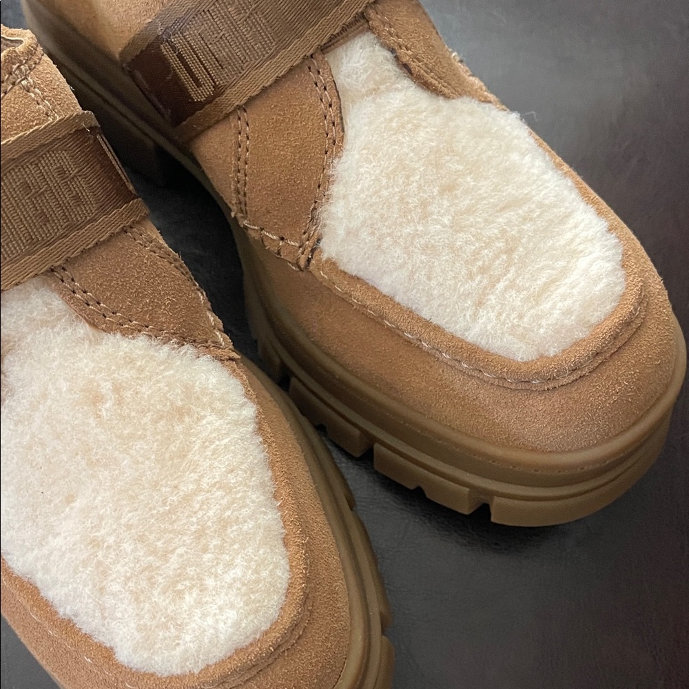 UGG Tan and White Loafers with Strap - Picture 3 of 8